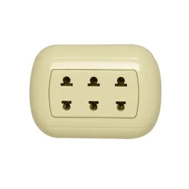 BTICINO Tomacorriente Universal Triple Adosar P96 - Bticino P96